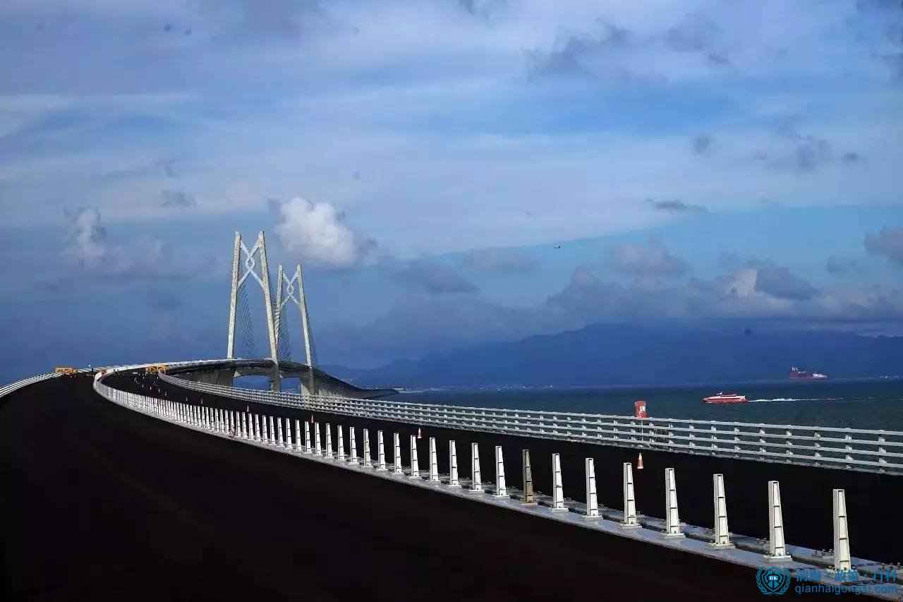 港珠澳大橋粵港兩地車牌